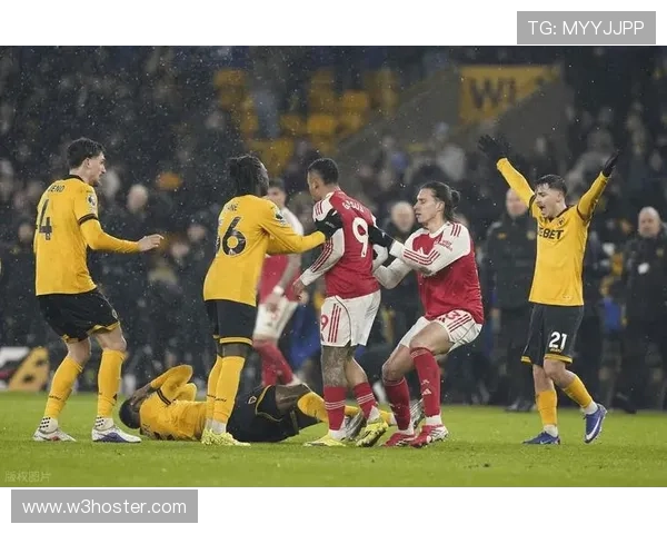 曼城遭双重危机!依赖体系崩塌引发争冠渺茫,战术僵化暴露豪门困境 曼城遭双重危机!依赖体系崩塌引发争冠渺茫,战术僵化暴露豪门困境