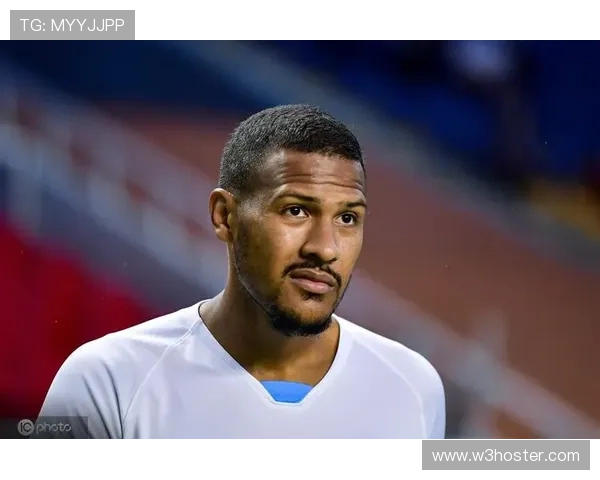 努涅斯红牌争议：判罚尺度与情绪管理的双重解析