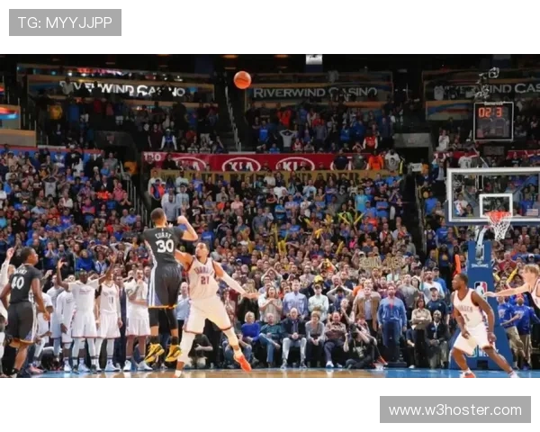 库里挡拆拉开空间提升三分命中率 刷新球队关键回合效率