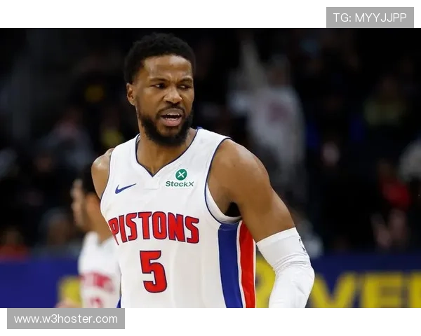 普里查德无球跑动制造空位，三分效率领跑替补席